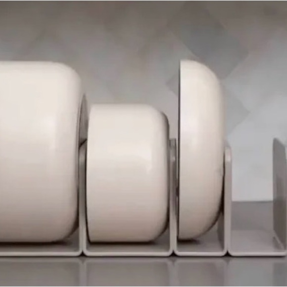 Caraway magnetic organizer